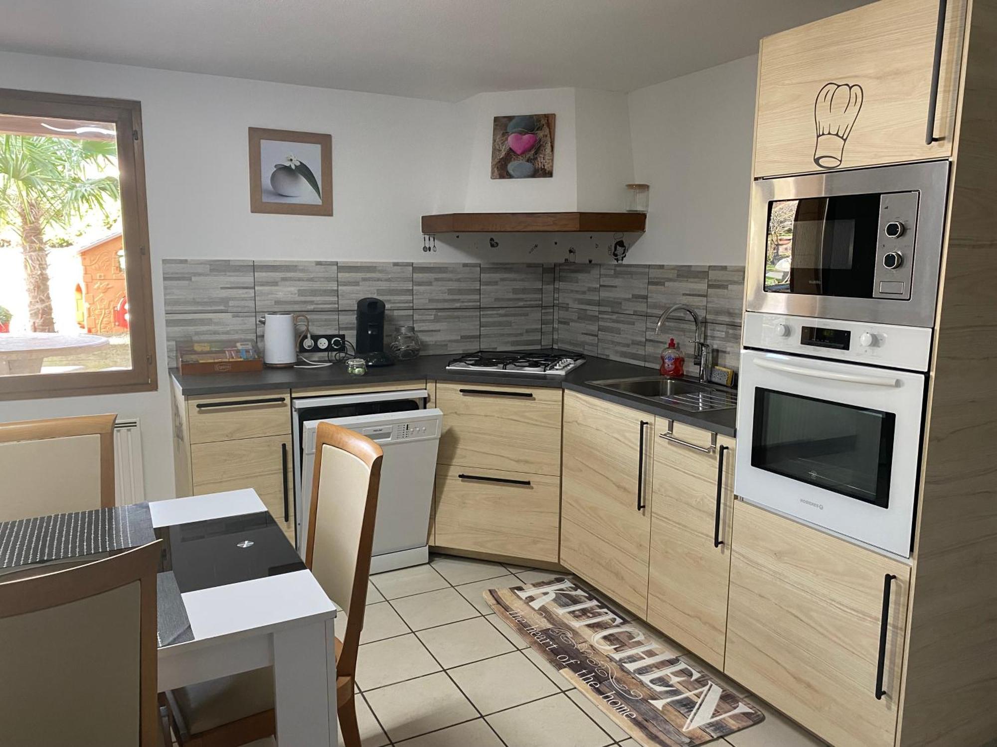 Spacieux Appartement 110M2 Avec Terrasse Privative Beauregard-Vendon Exterior photo